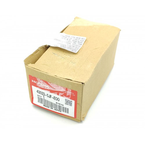 Genuine 18-22 HONDA ACCORD REAR BRAKE PAD SET (43022-TVA-A60